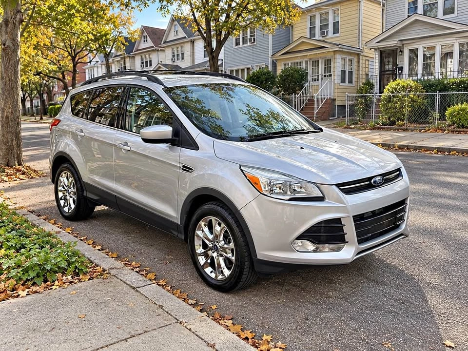 2015 Ford Escape · SE Sport SUV 4D