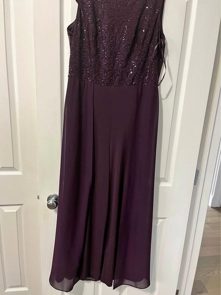 Purple sleeveless sequin jumper size 12 from Laura