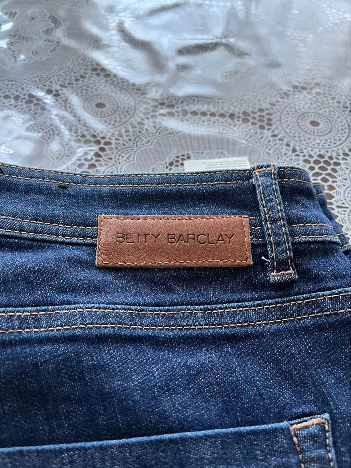 Jeans - photo 2