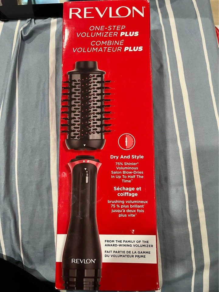 Revlon One-Step Volumizer PLUS Hair Dryer Hot Air Brush - photo 2