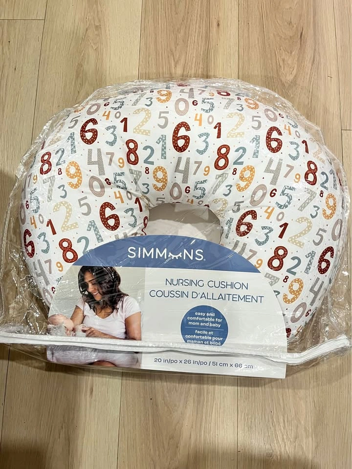 NEW Nursing pillow with 2 covers