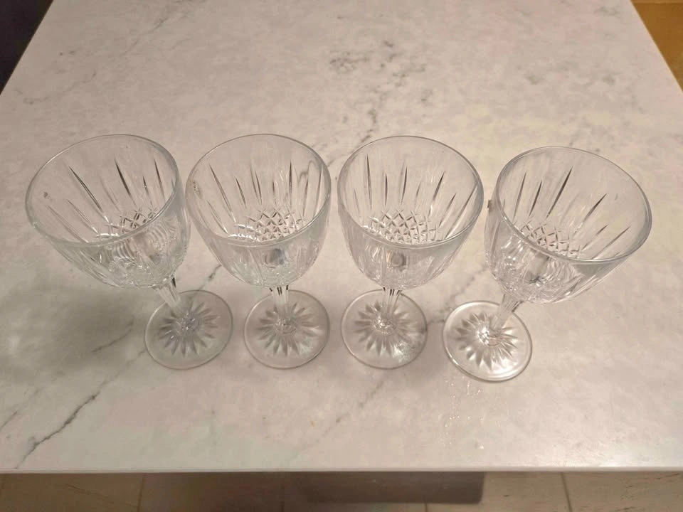 Set of 4 Crystal Wine Glasses - photo 3