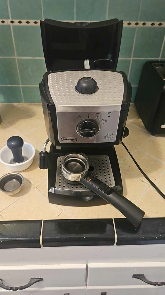 DeLonghi Expresso machine - photo 4