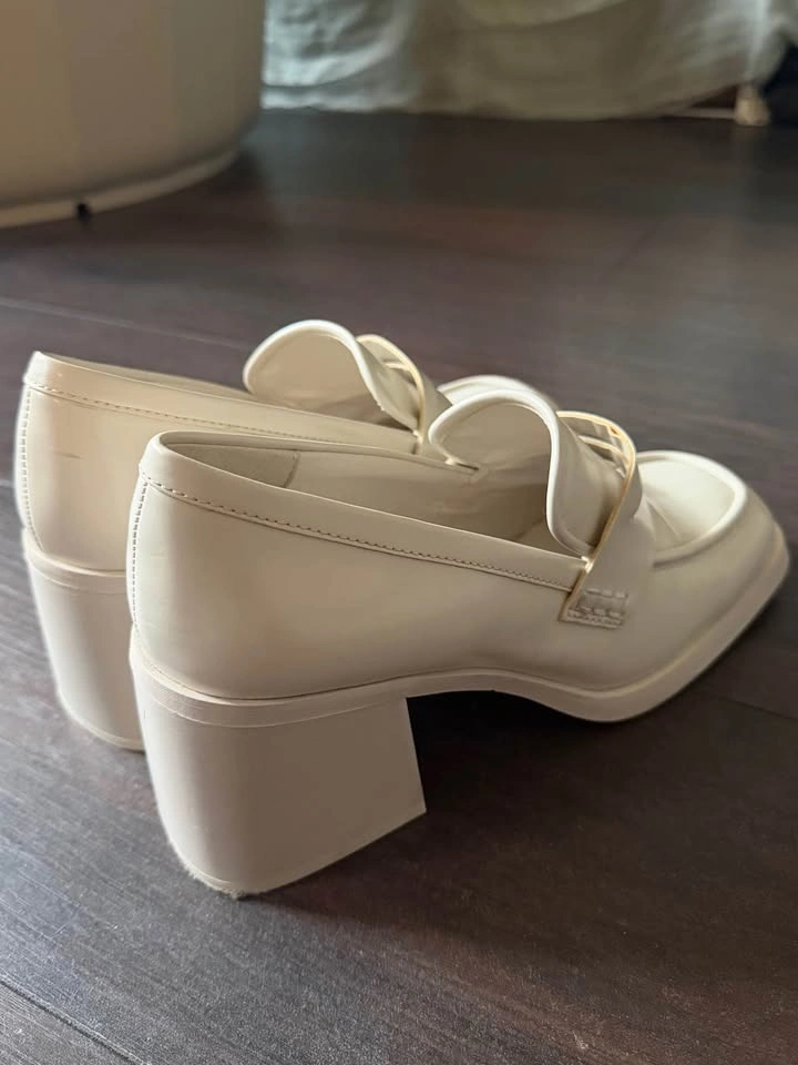 ALDO Cream Loafers (Size 8.5) - photo 2