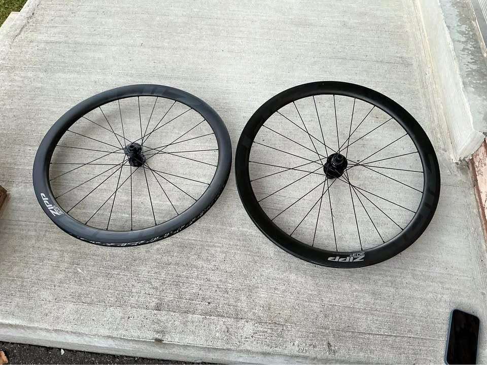 Zipp 303 S Carbon Wheelset HG