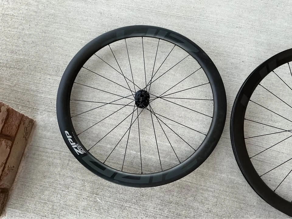 Zipp 303 S Carbon Wheelset HG - photo 2