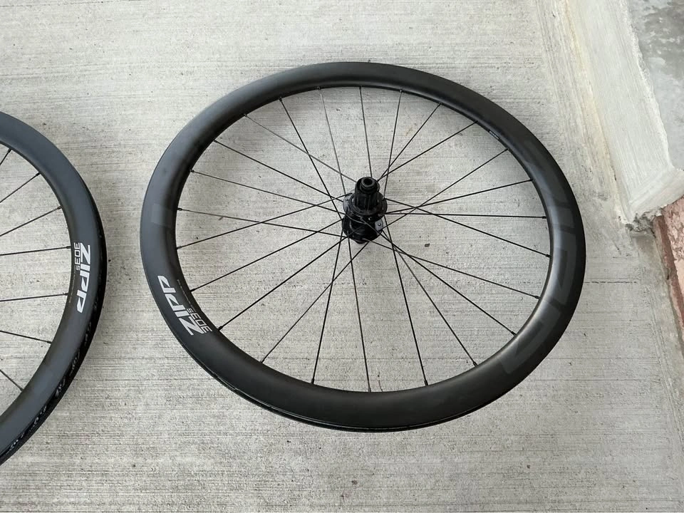 Zipp 303 S Carbon Wheelset HG - photo 3