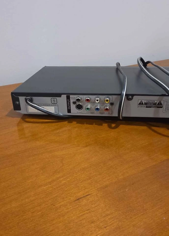 JVC XV-N370 DVD Player - photo 2