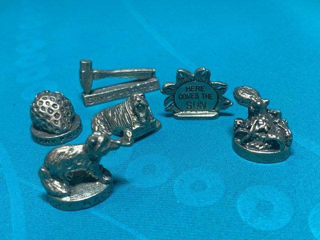 The Beatles Monopoly Collector's Edition - photo 4