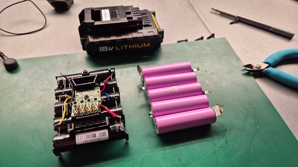 Drill & Power Tool Battery Repair - Lithium Cell Replacement - photo 2
