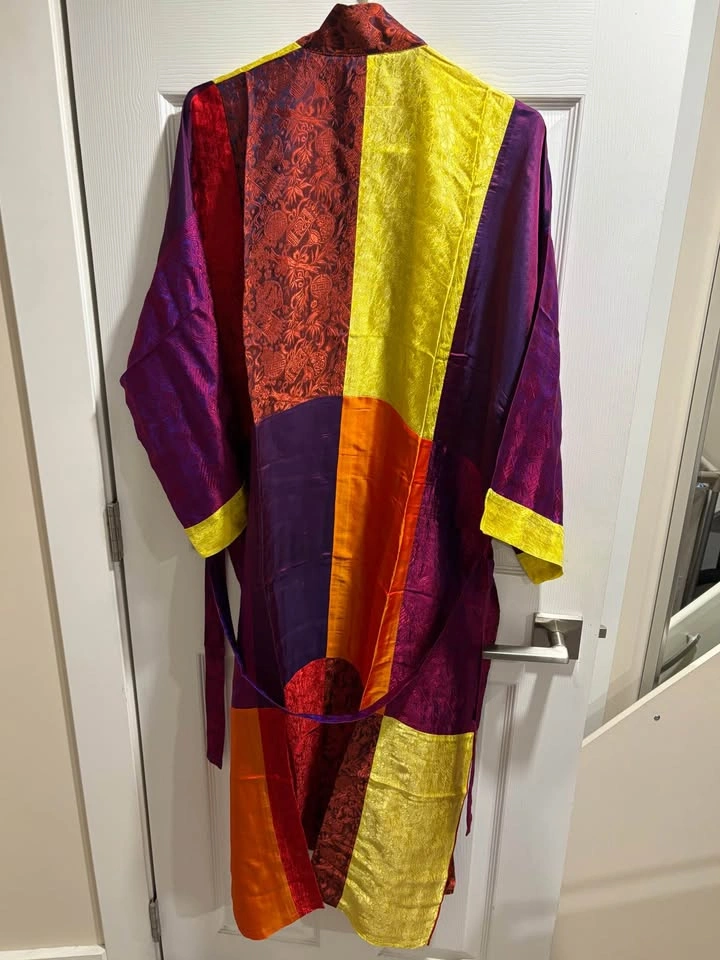Vintage Silk Sari Patchwork Kimono Robe - Size S/M - photo 3