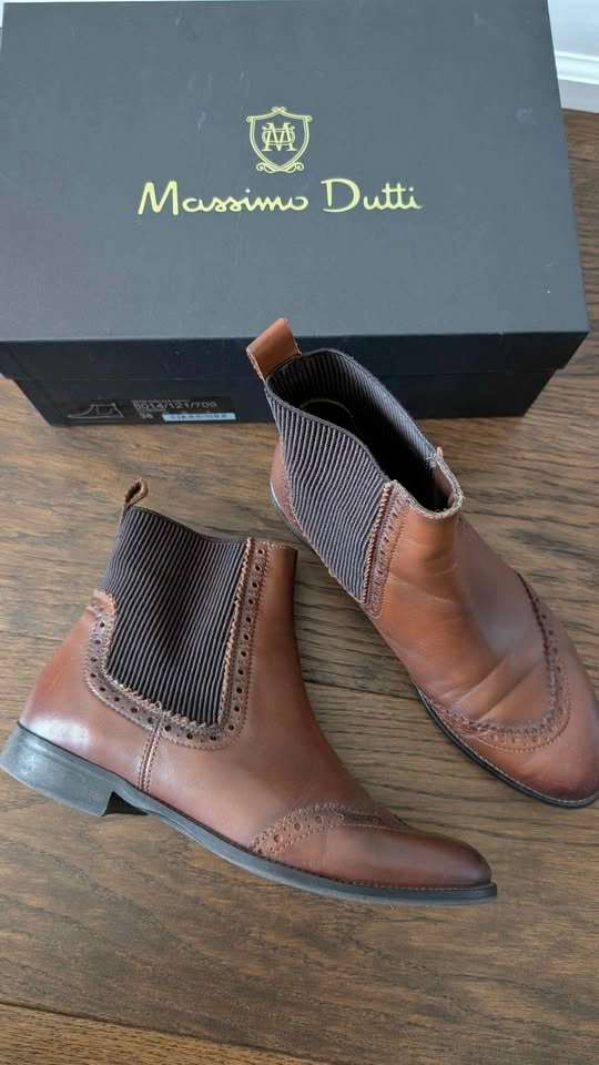 Massimo Dutti Women's Leather Chelsea Ankle boots - size 7.5 - photo 2
