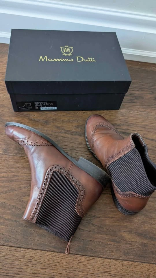 Massimo Dutti Women's Leather Chelsea Ankle boots - size 7.5 - photo 4