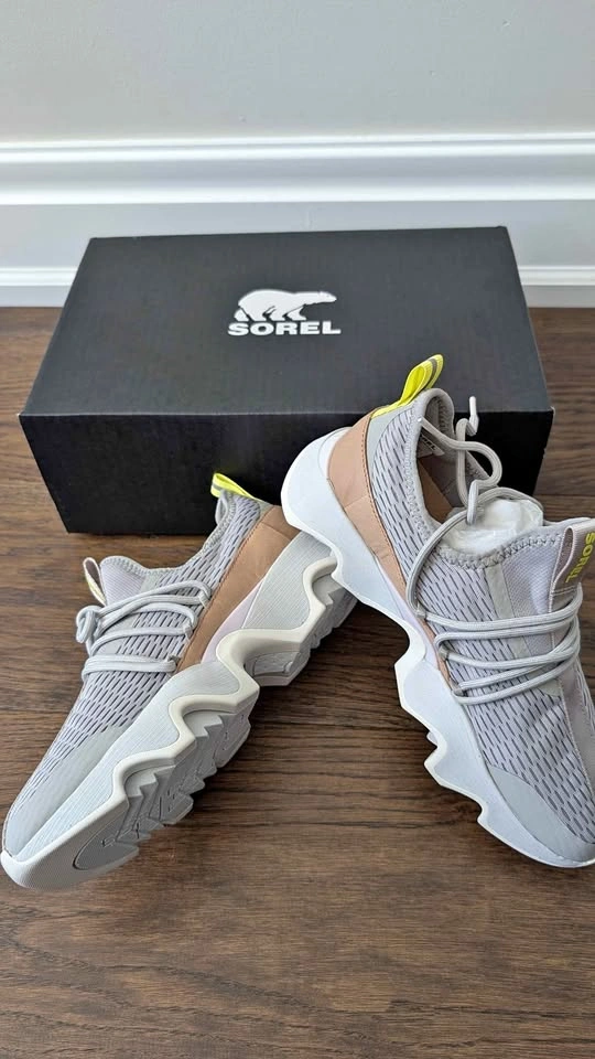 Sorel Kinetic Impact II Sneakers - Women's size US7.5