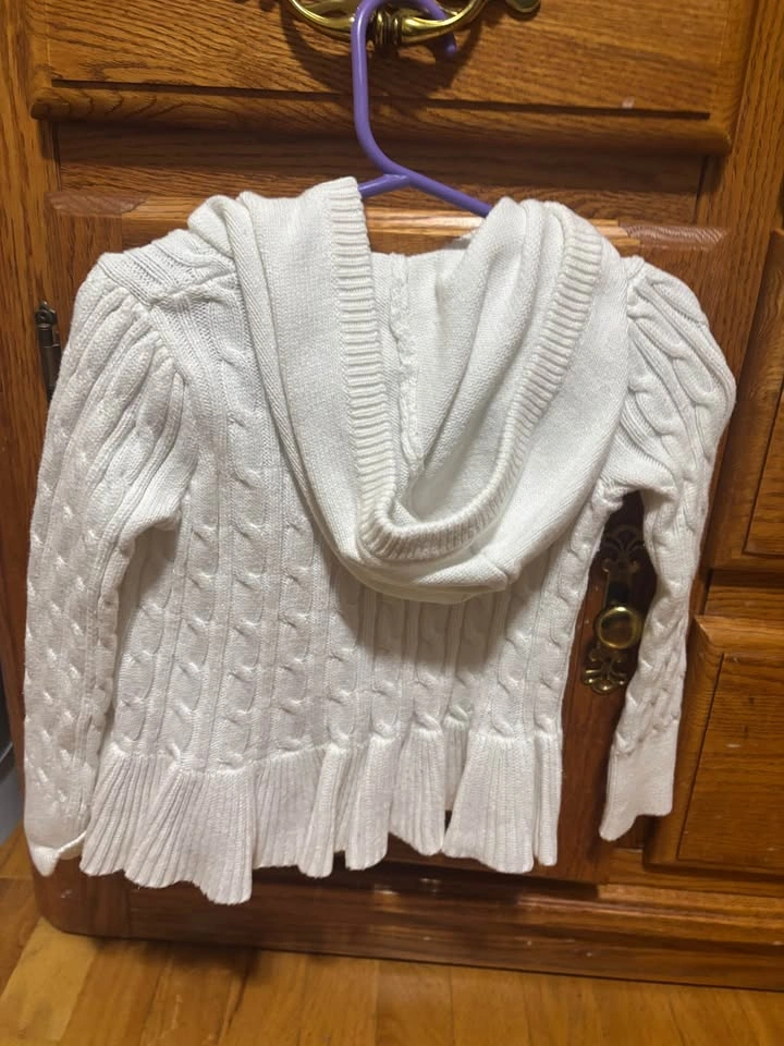 Girls' Denim Jacket & Knitted Cardigan – Size 2T | Both for $5 - photo 3