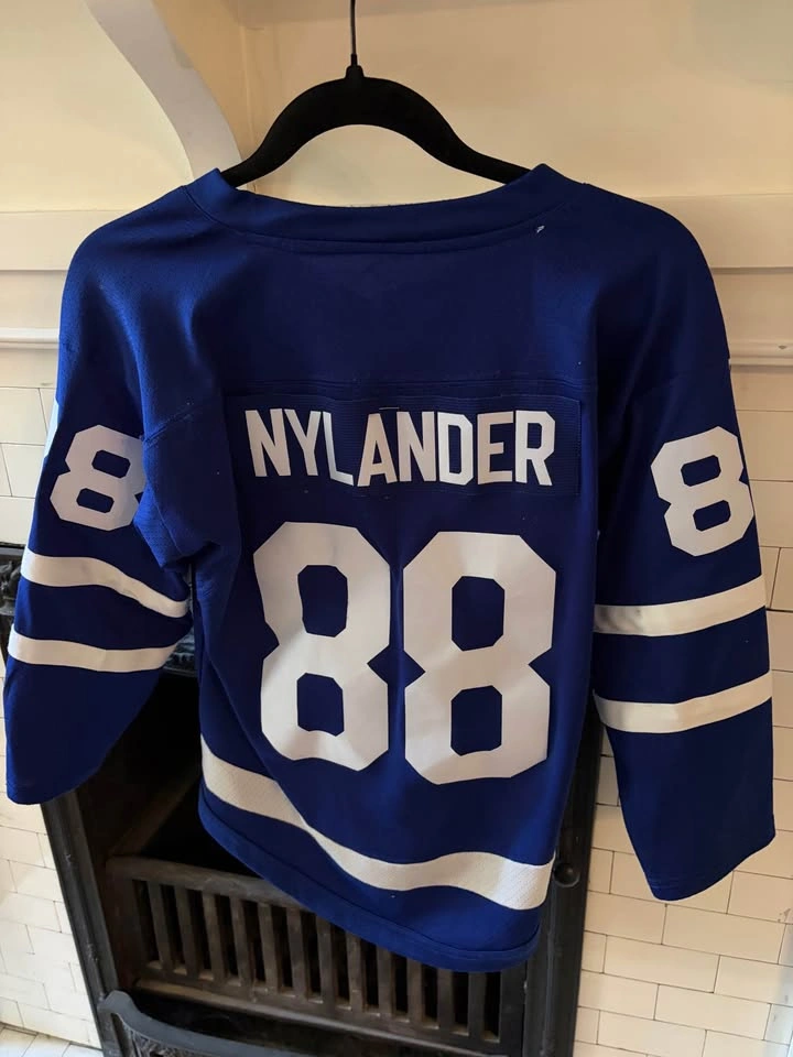 Toronto Maple Leafs William Nylander Jersey Size S/M Youth - photo 2