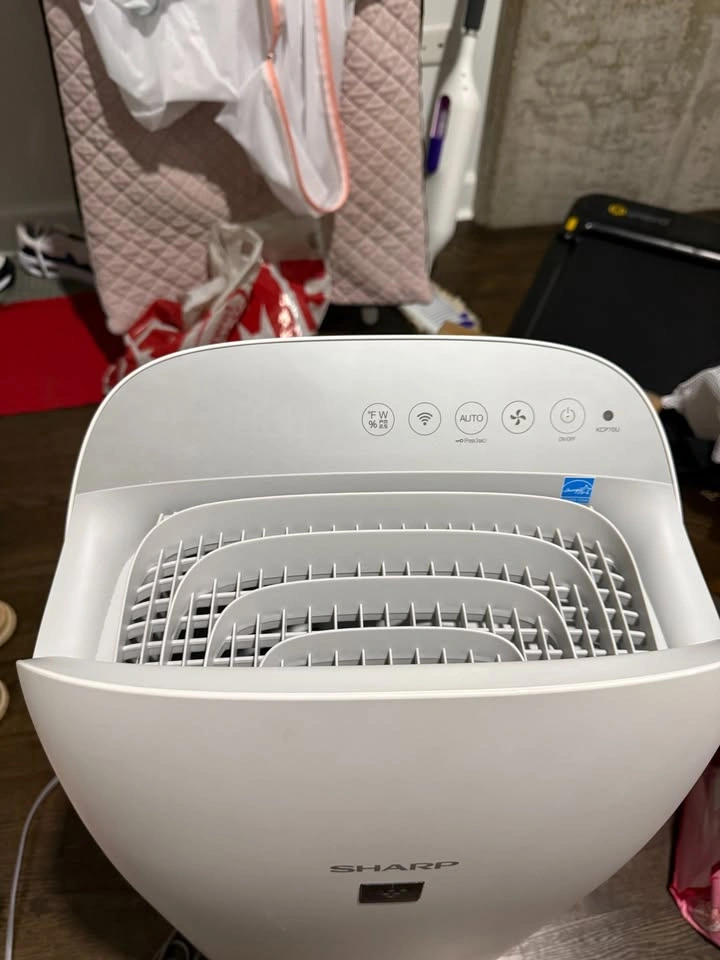 Sharp KCP70UW Air Purifier with Humidifying Function - photo 2