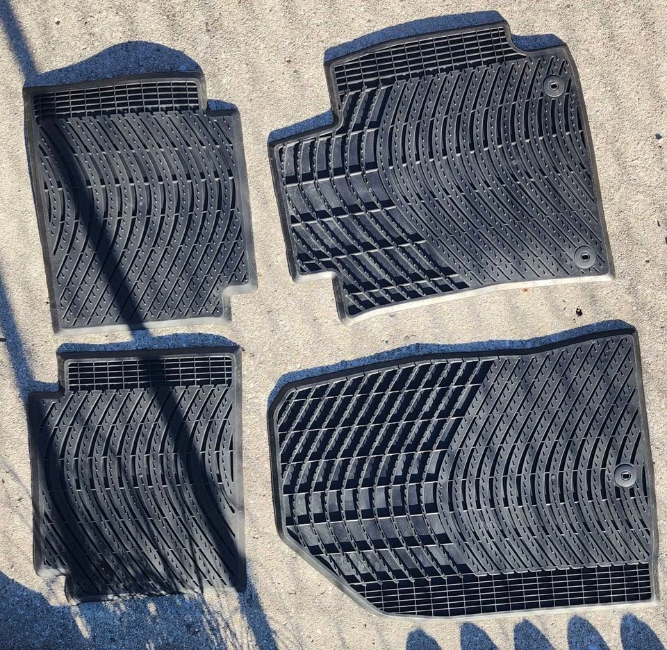 Hyundai Elantra 2018 2017 Floor Mats for Sale - photo 2