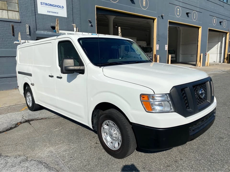 2016 Nissan NV2500 HD Cargo · SV Van 3D - photo 2