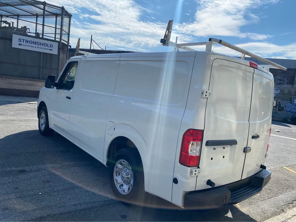 2016 Nissan NV2500 HD Cargo · SV Van 3D - photo 4