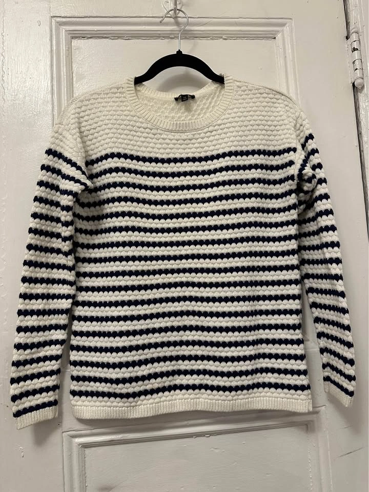 Talbots White, Navy Striped Knit Sweater. Women’s Size XS. - photo 5