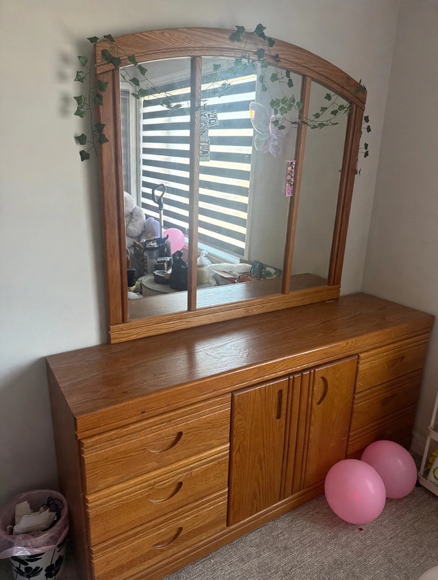 Solid Wood Dresser with Mirror - 6 Drawers + Cabinet
