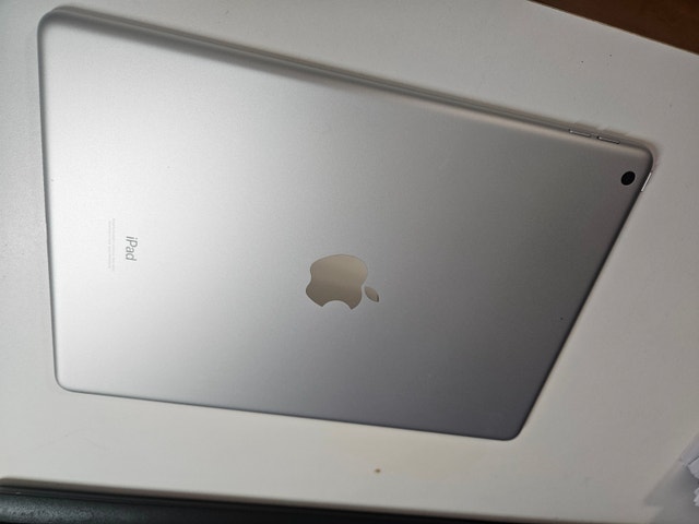 Apple iPad 9th Generation 10.2" Wi-Fi – Like New – $120 Firm - photo 2