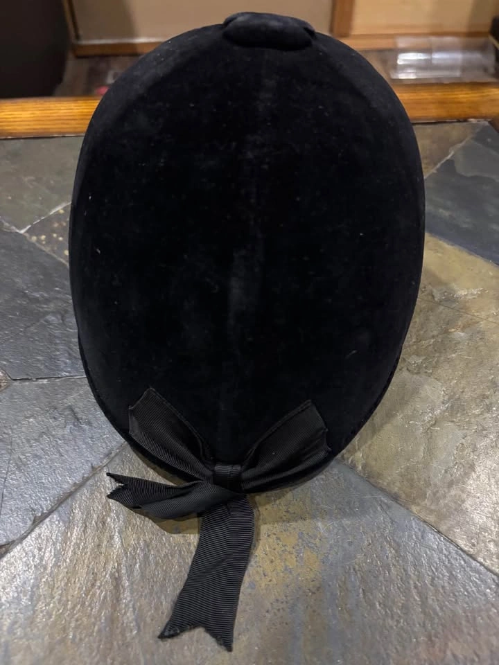 Vintage Black Velvet Equestrian Riding Helmet – Hunt Cap Style D - photo 5