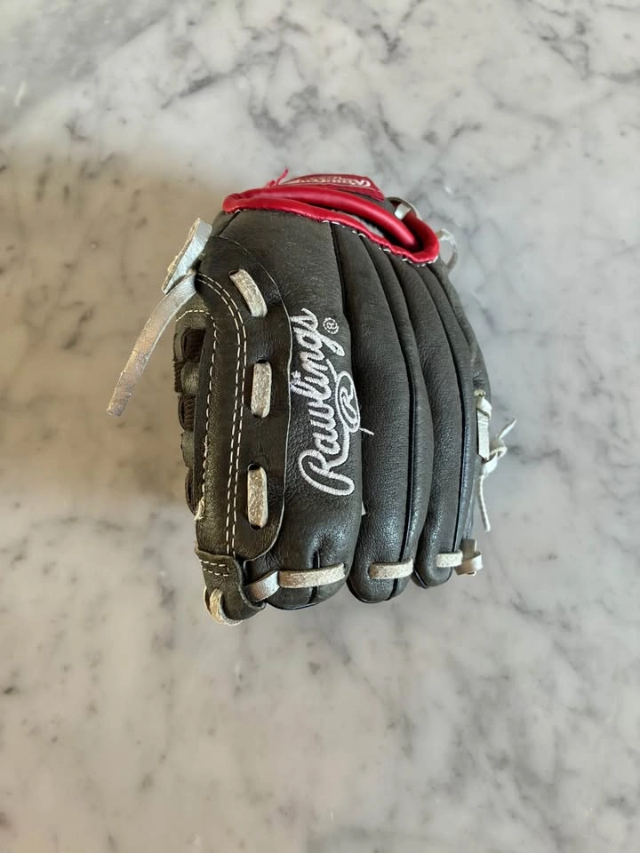 Rawlings Mark of a Pro 9.5” Youth Baseball Glove - photo 2
