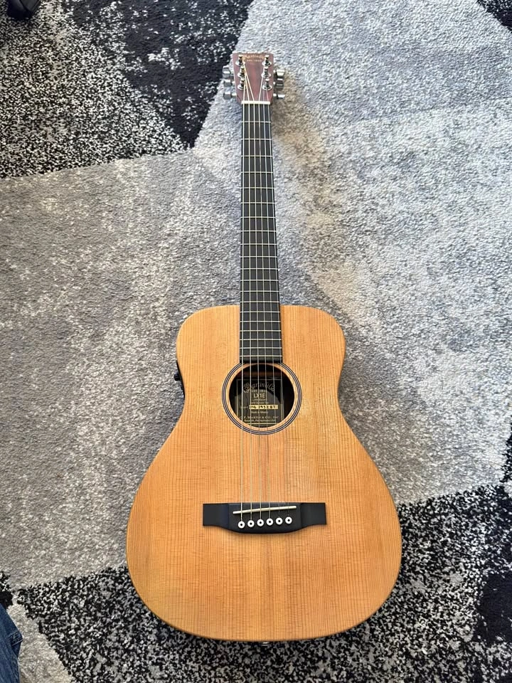 Little Martin LX1E guitar