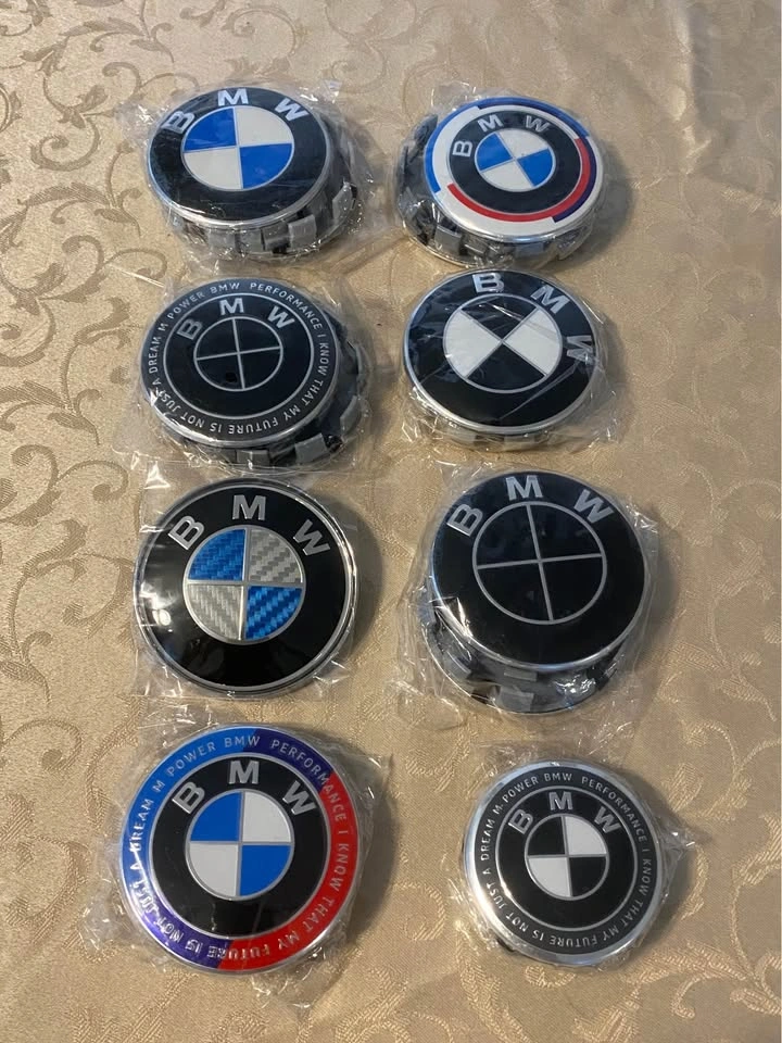 BMW logo center caps - photo 2
