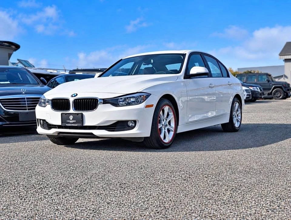 2013 BMW 328i xDrive Sedan 106,790 km