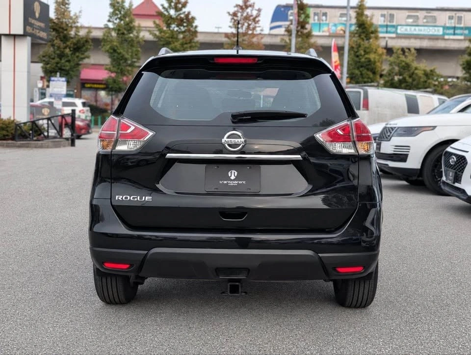 2016 Nissan Rogue S With 143,158kms - photo 4