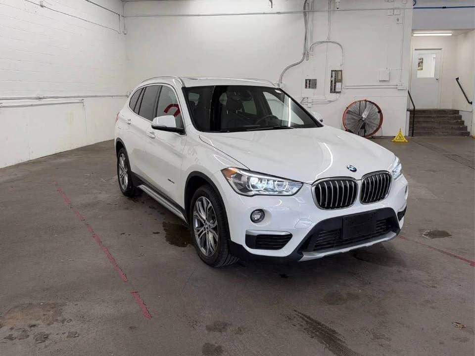2017 BMW X1 xDrive28i With 71,509kms - photo 2
