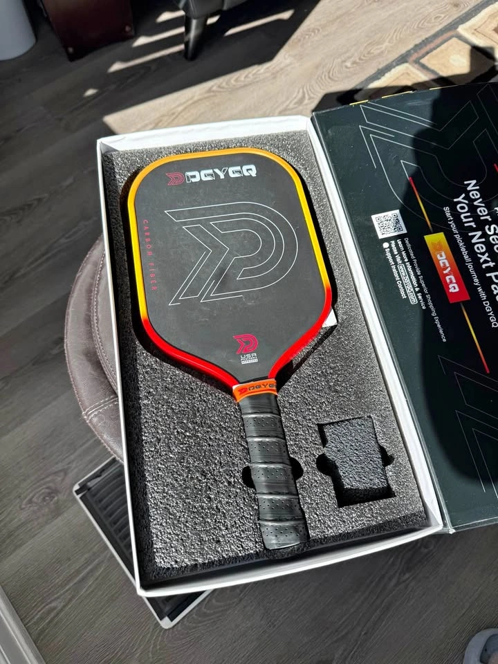 Professional Carbon Fiber Paddle with Honeycomb Core