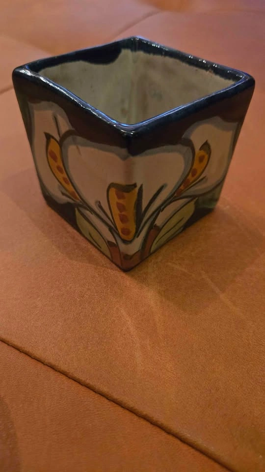 Hand Painted Ceramic Calla Lily Pot - photo 2