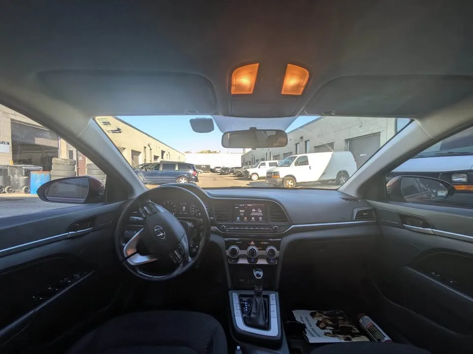 2019 Hyundai Elantra image indicator(3)