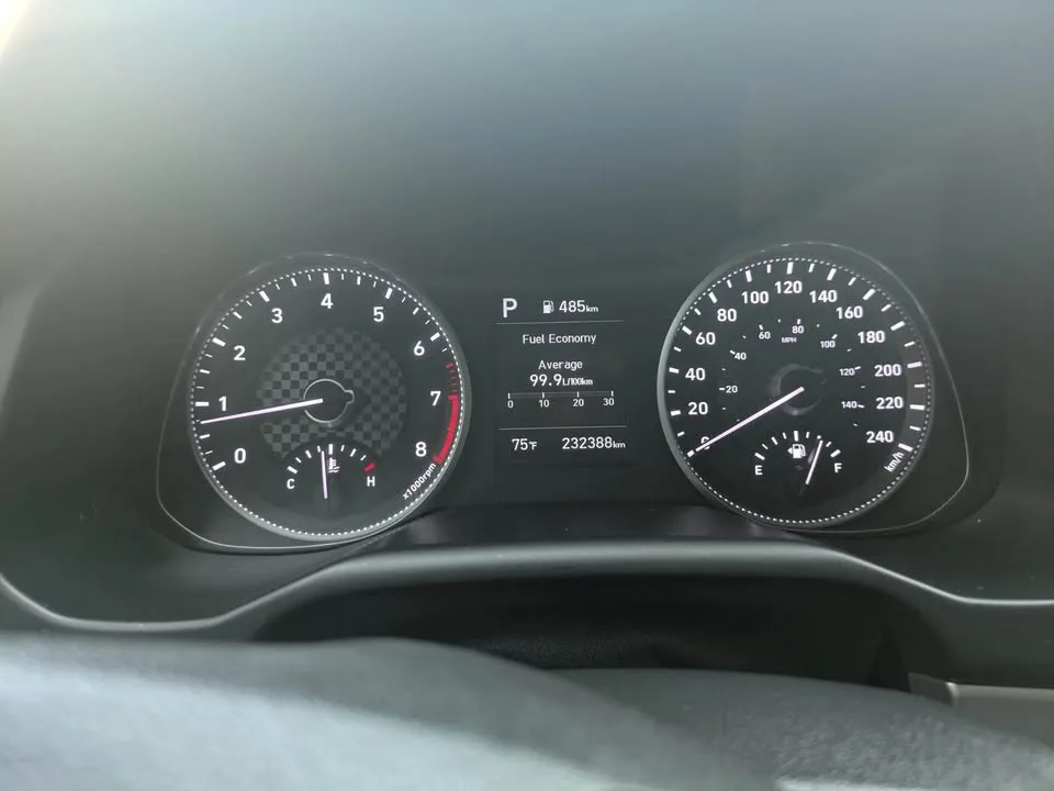 2019 Hyundai Elantra image indicator(4)