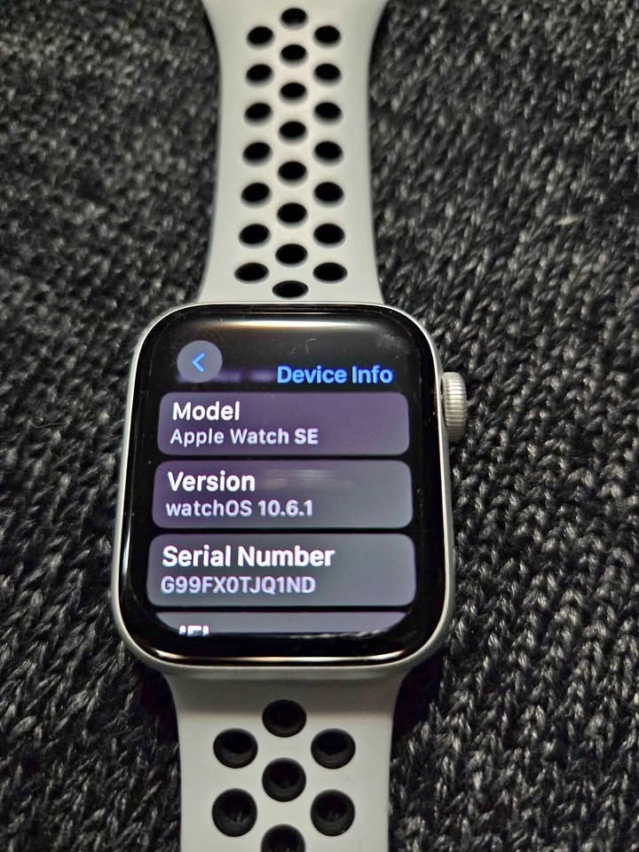 Apple Watch SE Nike Edition 40mm