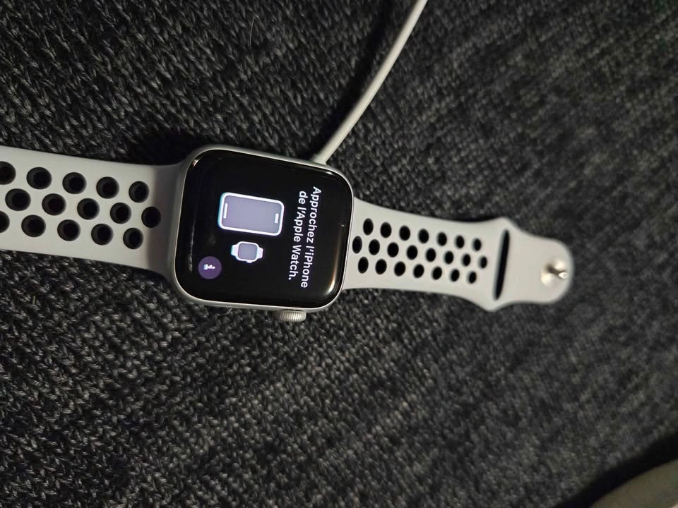 Apple Watch SE Nike Edition 40mm - photo 2
