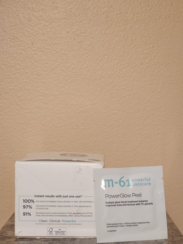 M-61 Powerful Skincare PowerGlow Peel Facial 30 pads ~NEW~ - photo 2