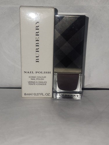 Burberry Nail polish Iconic Color #406 Purple Garnet 8ml