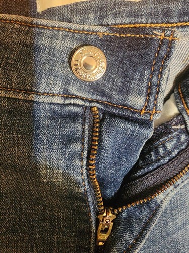 Levi's Women's Mid Length Shorts Size 16W NWOT - photo 4