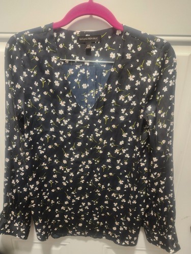 Banana Republic Black Daisy Slip on Tunic Blouse Top XS