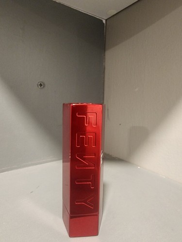 Fenty Beauty Kissin Kutie w/Refillable Metallic RED Case
