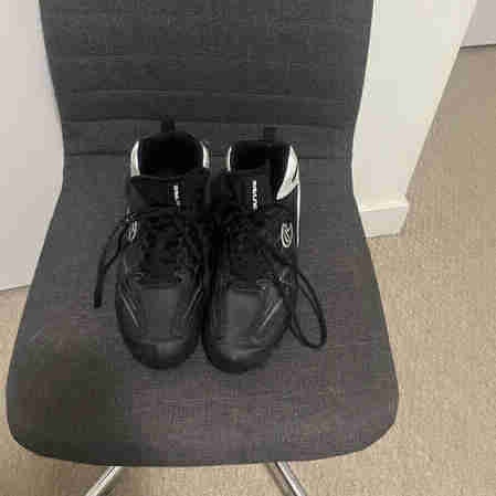 Rawlings Men’s baseball cleats