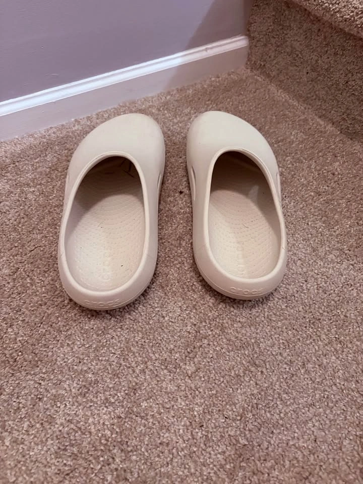 Crocs Mellow Recovery Clogs - photo 3