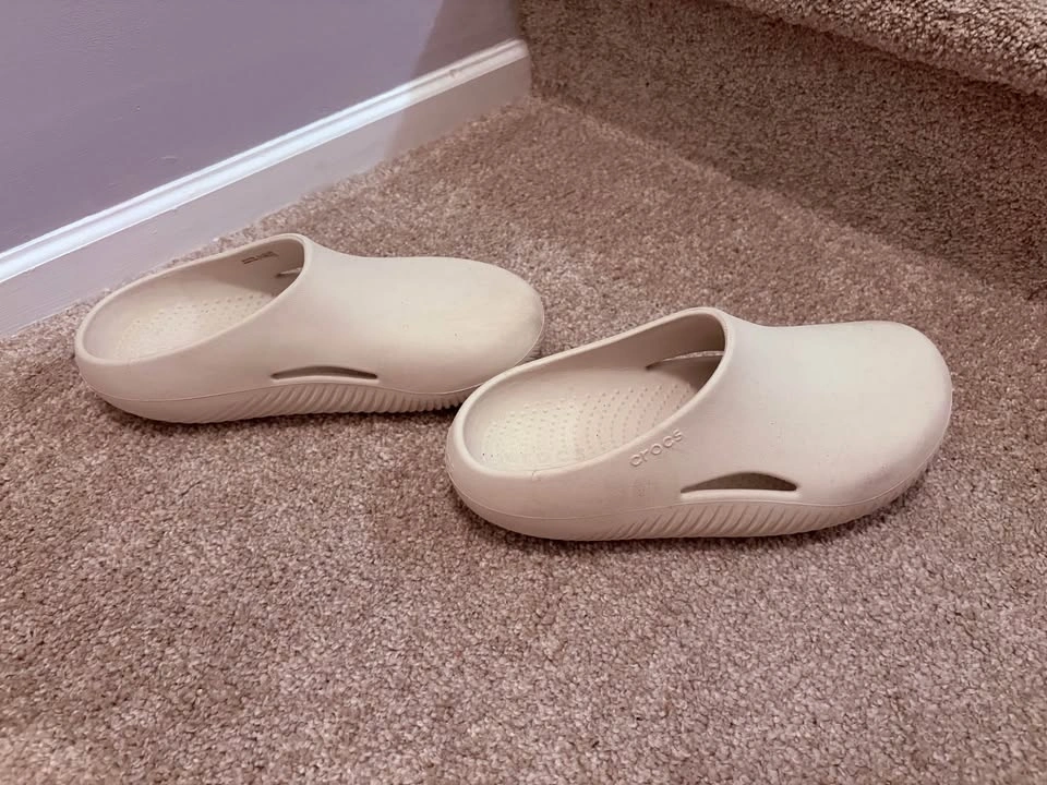 Crocs Mellow Recovery Clogs - photo 4