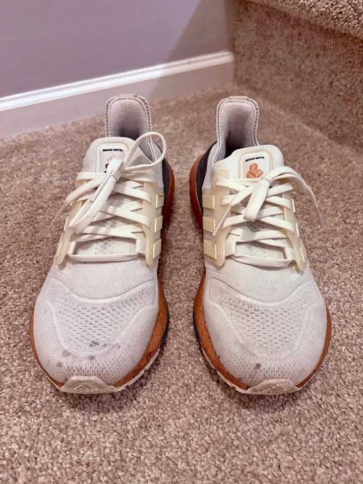 adidas Ultraboost 22