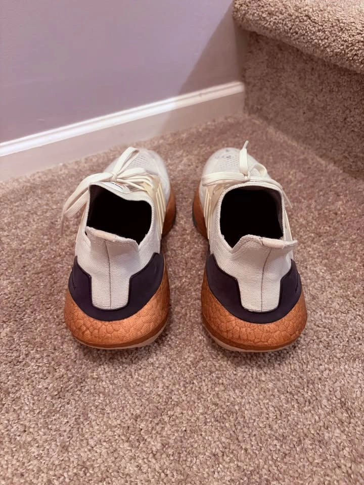 adidas Ultraboost 22 - photo 3